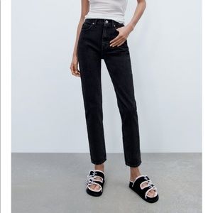 Zara Mom Fit black Jeans